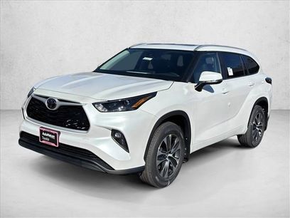 New 2026 Toyota Highlander XLE