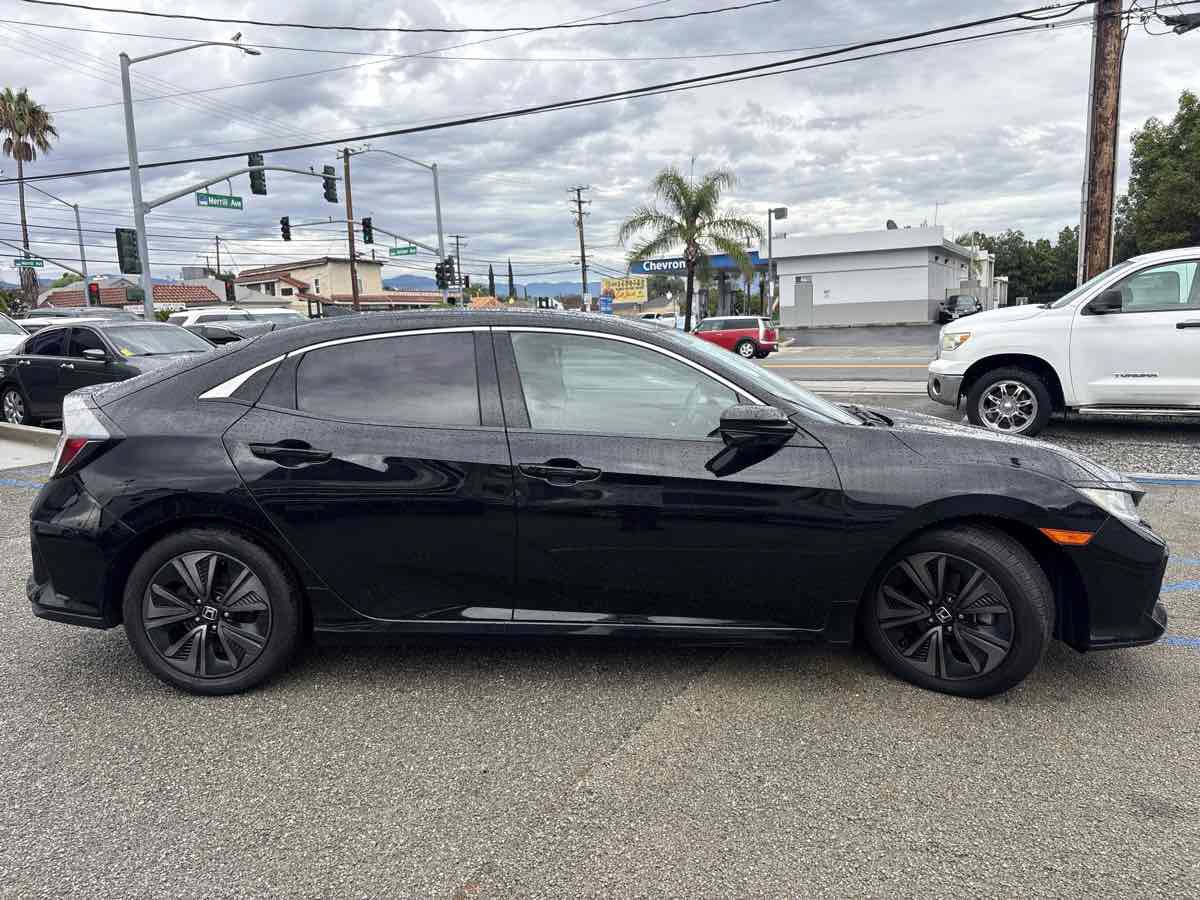 Used 2018 Honda Civic EX image 3