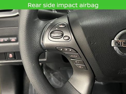 Used 2021 Nissan Murano S FWD image 17