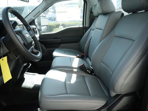 Used 2024 Ford F350 XL w/ XL Chrome Package image 19