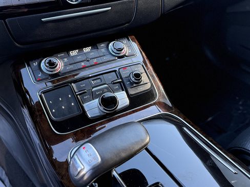 Used 2014 Audi A8 L 4.0T image 28