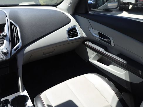 Used 2010 GMC Terrain SLT FWD image 21