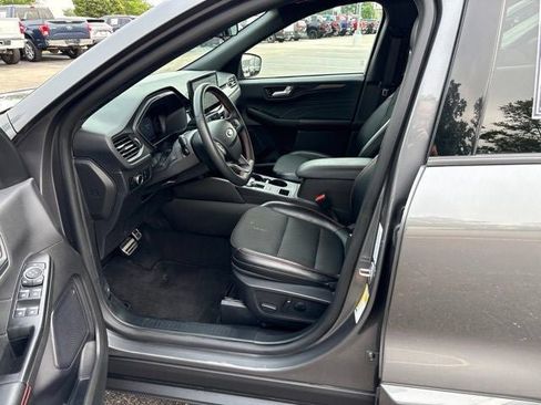 Used 2024 Ford Escape ST-Line w/ Tech Pack #1 AWD/4WD image 19
