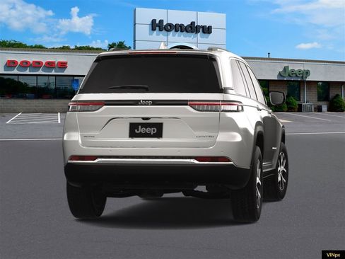 New 2025 Jeep Grand Cherokee Limited image 14