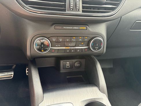 Used 2024 Ford Escape ST-Line AWD/4WD image 18