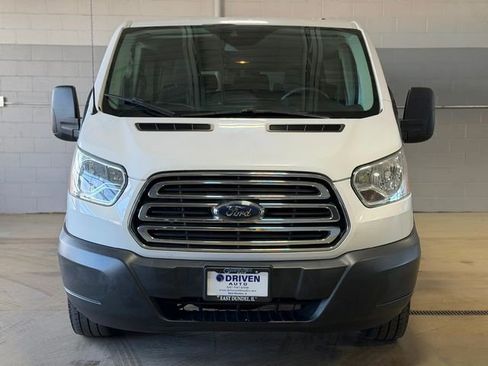 Used 2015 Ford Transit 150 XLT image 4