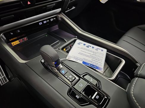 New 2026 Lexus TX 500h AWD image 24