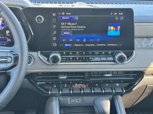 Used 2025 Chevrolet Colorado ZR2 w/ Technology Package image 14