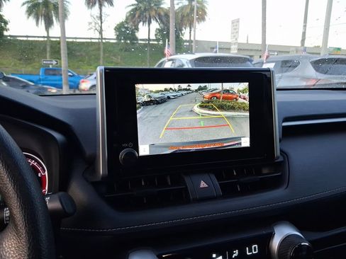 Used 2023 Toyota RAV4 XLE w/ Convenience Package FWD image 27
