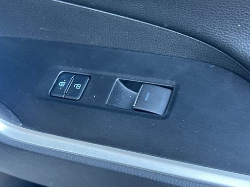 Used 2022 Toyota RAV4 XSE AWD/4WD image 21