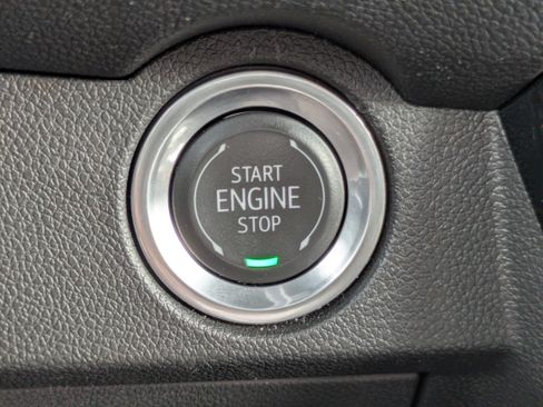 Used 2024 Chevrolet Traverse LT image 25