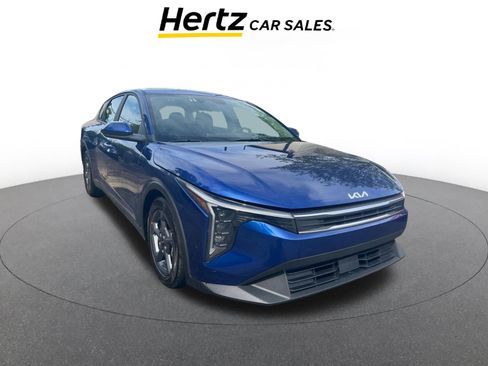 Used 2025 Kia K4 LXS image 1