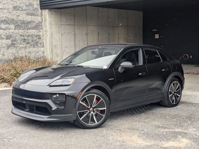 New 2025 Porsche Macan 4S Electric