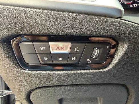 Used 2020 BMW 330i xDrive Sedan w/ Driving Assistance Package image 23