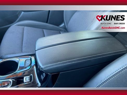 Used 2023 Buick Envision Preferred FWD image 29