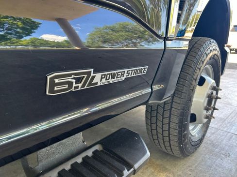 Used 2025 Ford F350 XLT AWD/4WD image 23