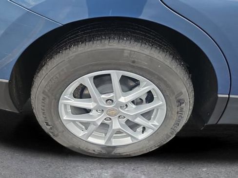 Used 2024 Chevrolet Equinox LT image 18