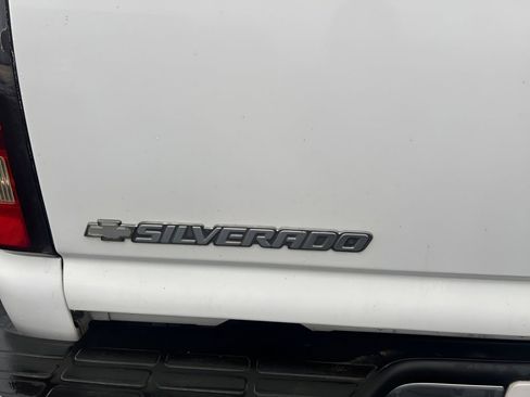 Used 2006 Chevrolet Silverado 1500 LT w/ Silverado Limited Edition image 22