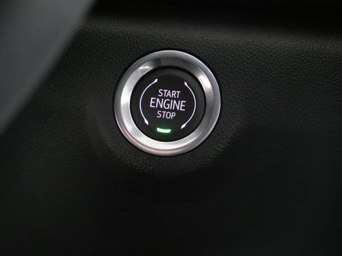 New 2026 GMC Terrain Denali w/ LPO, Black Badging Package AWD/4WD image 27