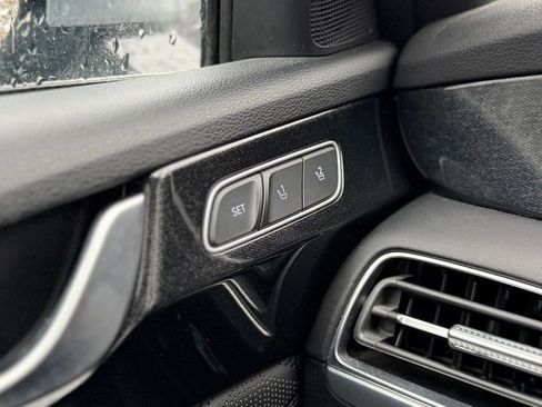 Used 2020 Hyundai Palisade Limited image 19