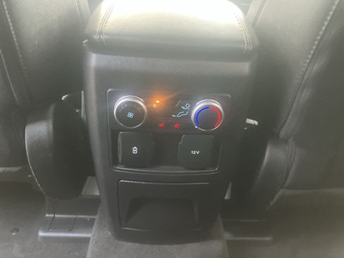 Used 2023 Ford Explorer Limited w/ Class IV Trailer Tow Package AWD/4WD image 16