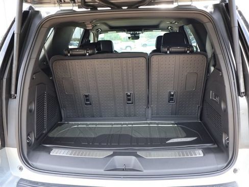 New 2026 Chevrolet Tahoe High Country AWD/4WD image 14