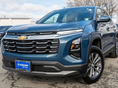 Used 2025 Chevrolet Equinox LT image 1