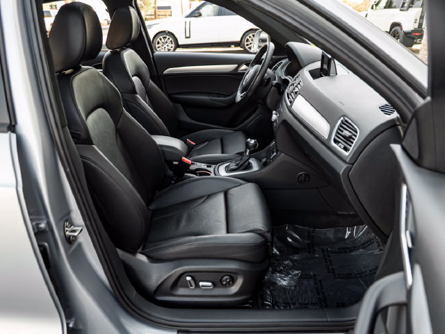 Used 2018 Audi Q3 2.0T Premium w/ Convenience Package FWD image 36