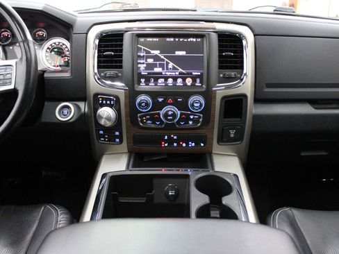Used 2013 RAM 1500 Laramie w/ Convenience Group image 23