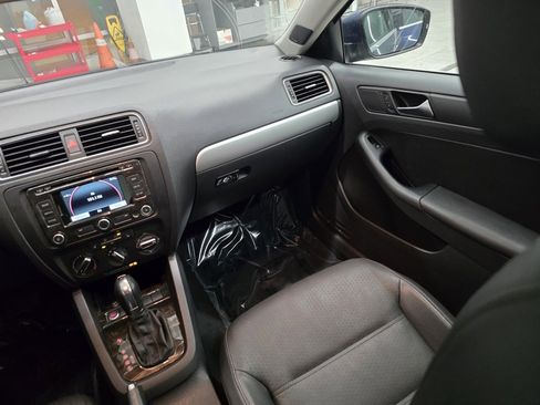 Used 2012 Volkswagen Jetta SEL image 32