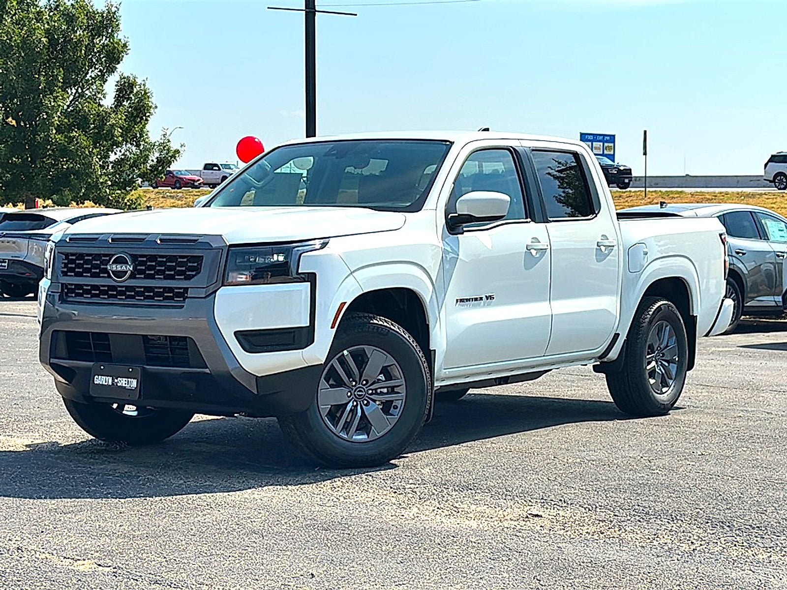 New 2027 Nissan Frontier SV RWD image 2
