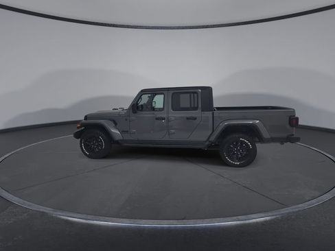 Certified 2022 Jeep Gladiator Sport AWD/4WD image 13