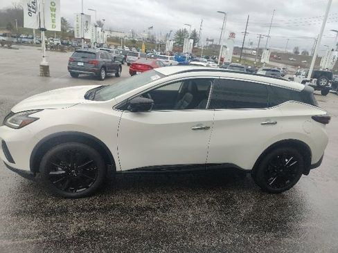 Used 2024 Nissan Murano SV w/ SV Midnight Edition Package image 17
