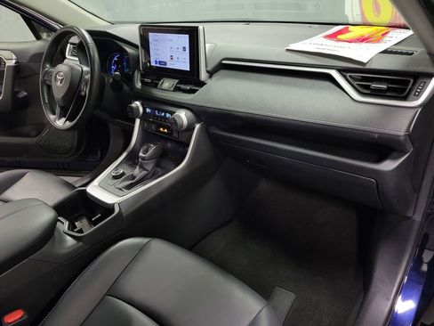Used 2023 Toyota RAV4 XLE Premium AWD/4WD image 23