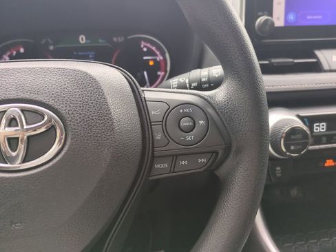 Certified 2023 Toyota RAV4 XLE image 25