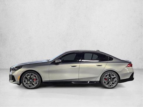 Used 2026 BMW i5 eDrive40 w/ M Sport Package image 5