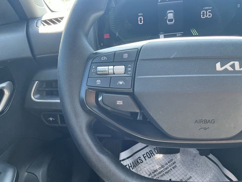 Used 2025 Kia K4 FWD image 19