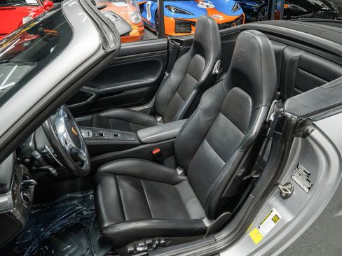 Used 2016 Porsche 911 Turbo S image 23