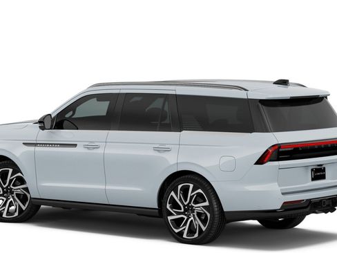 New 2026 Lincoln Navigator Black Label image 2