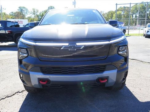 New 2026 Chevrolet Silverado EV Trail Boss w/ Plus Package image 9