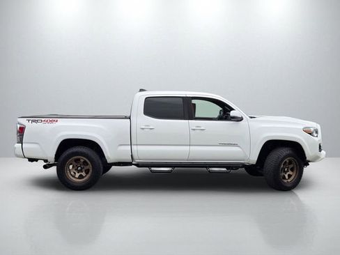 Used 2021 Toyota Tacoma TRD Sport w/ Technology Package AWD/4WD image 3