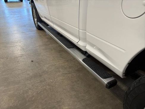 Certified 2017 RAM 1500 Big Horn AWD/4WD image 35
