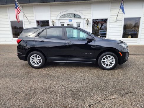 Certified 2024 Chevrolet Equinox LS w/ LS Convenience Package image 4