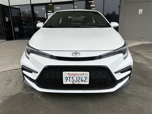 Certified 2025 Toyota Corolla SE image 6