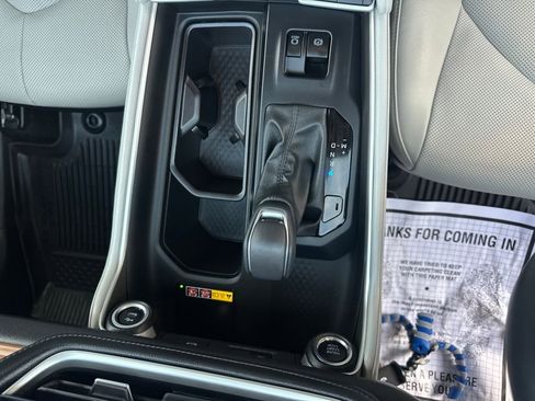 Used 2025 Toyota Grand Highlander Limited image 13