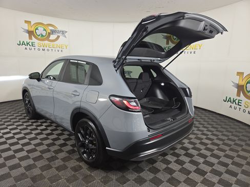 Used 2025 Honda HR-V Sport image 30