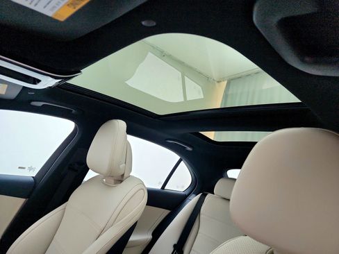 Used 2025 Mercedes-Benz C 300 Sedan image 17