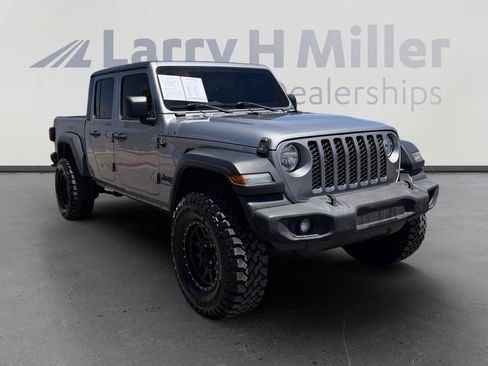 Used 2020 Jeep Gladiator Sport w/ Quick Order Package 24S AWD/4WD image 7