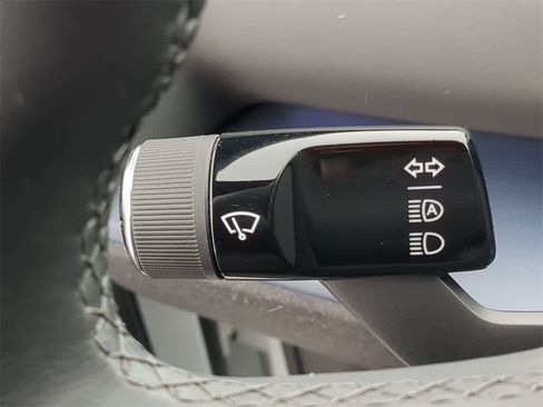 Certified 2025 Volvo EX30 Plus w/ Protection Package Premier image 24