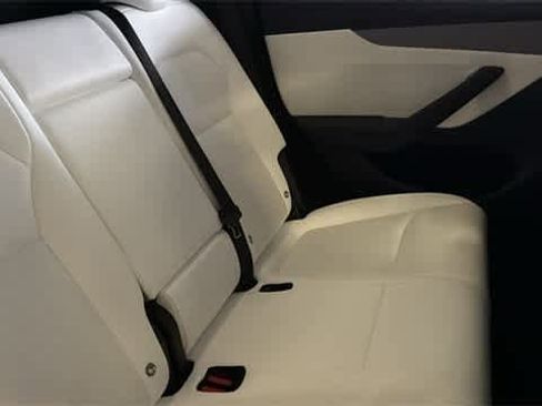 Used 2026 Tesla Model Y AWD image 28